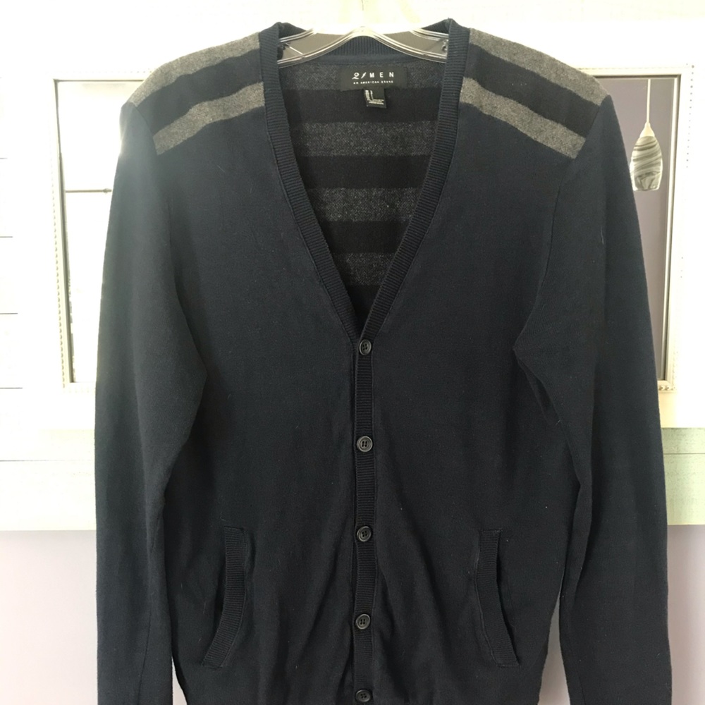 Men’s large navy and grey striped grey cardigan